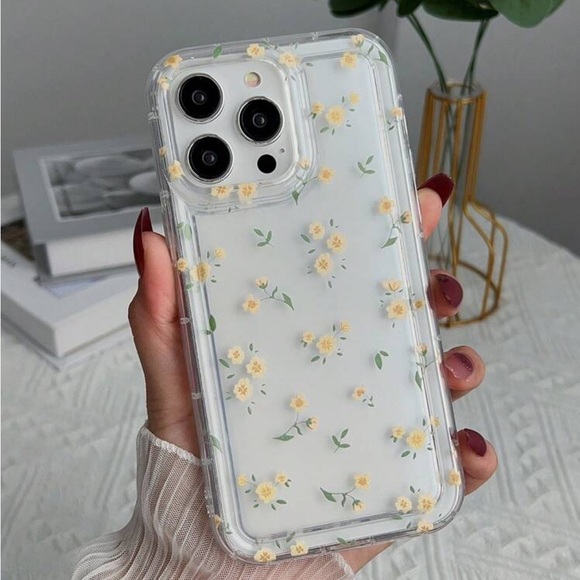 ⚠️Clearance iPhone 13/Pro/Pro Max Clear Floral Phone Case - Picture 1 of 4